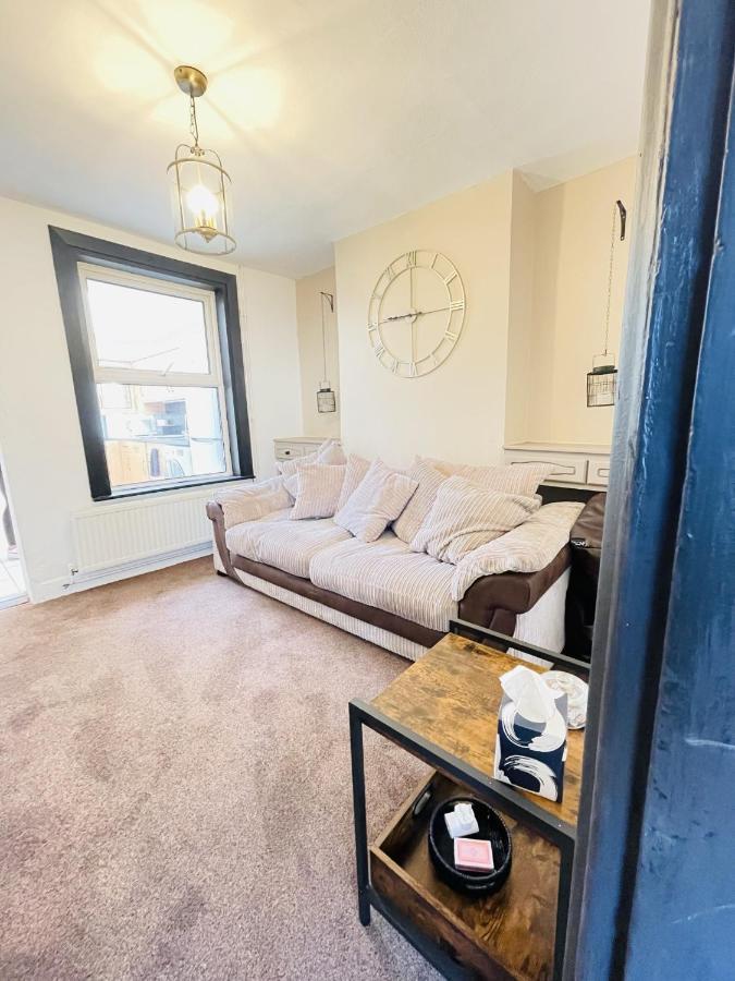 Lovely Dog Friendly, 3 Bed Home Sleeps 8, With Parking & Fenced Garden Work Contractor Leisure, Jasper CBG Eksteriør bilde